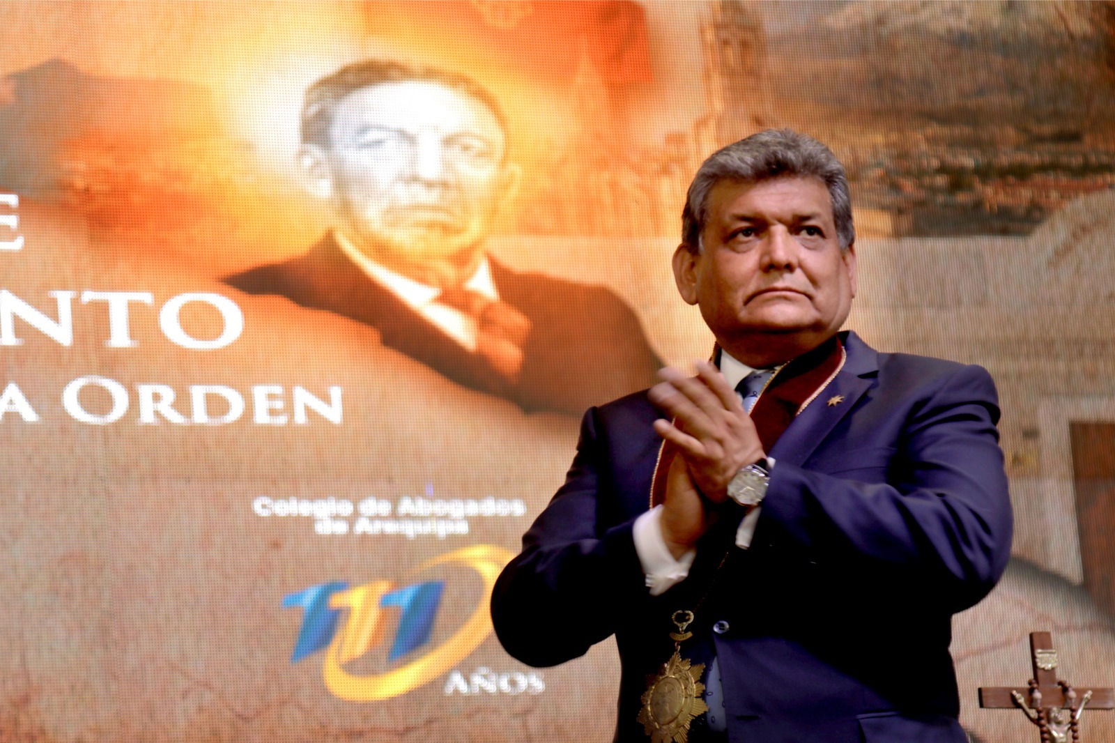 A la Comunidad Jurídica y Ciudadanía en general