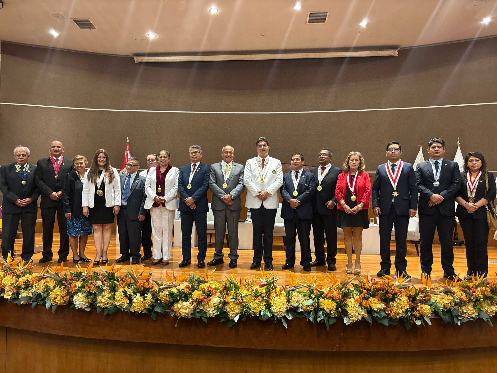 Presidente del JUDECAP participa en juramentación del nuevo Consejo Directivo del CDCP