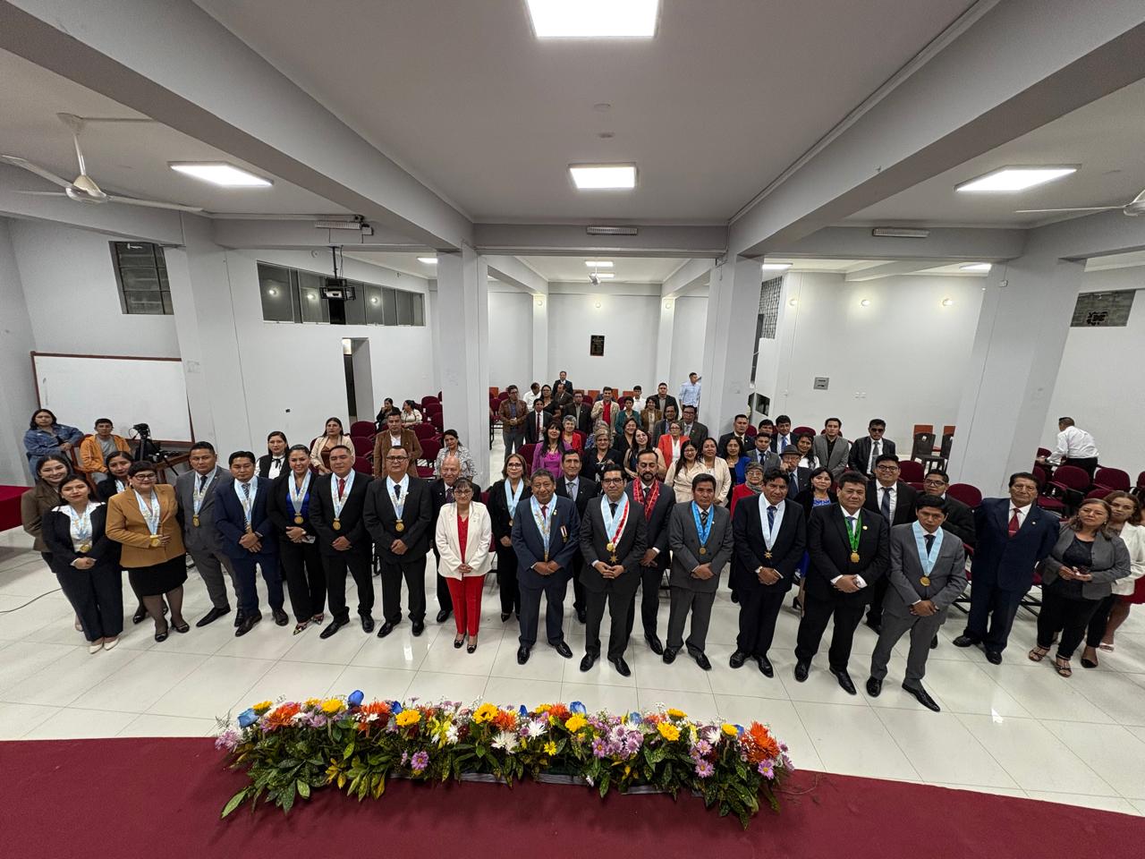 Presidente JUDECAP participó en la sesión solemne por el 87 aniversario de Ilustre Colegio de Abogados de Huánuco